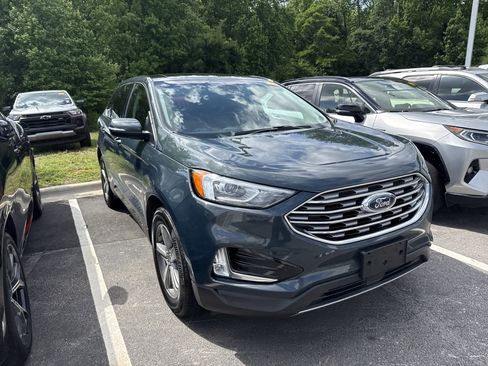 Used 2019 Ford Edge SEL w/ Equipment Group 201A FWD image 5