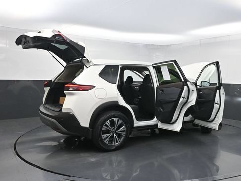 Used 2023 Nissan Rogue SV FWD image 36