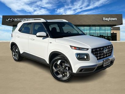 Used 2025 Hyundai Venue SEL