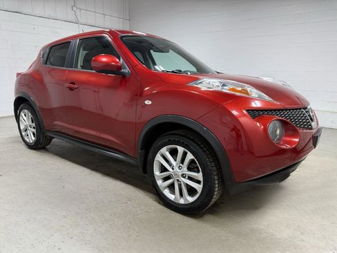 Used 2014 Nissan Juke SV AWD/4WD image 3