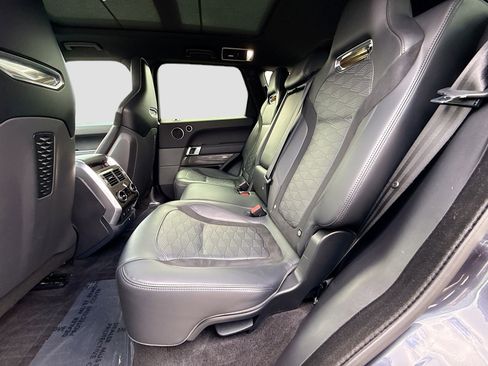 Used 2022 Land Rover Range Rover Sport SVR image 21