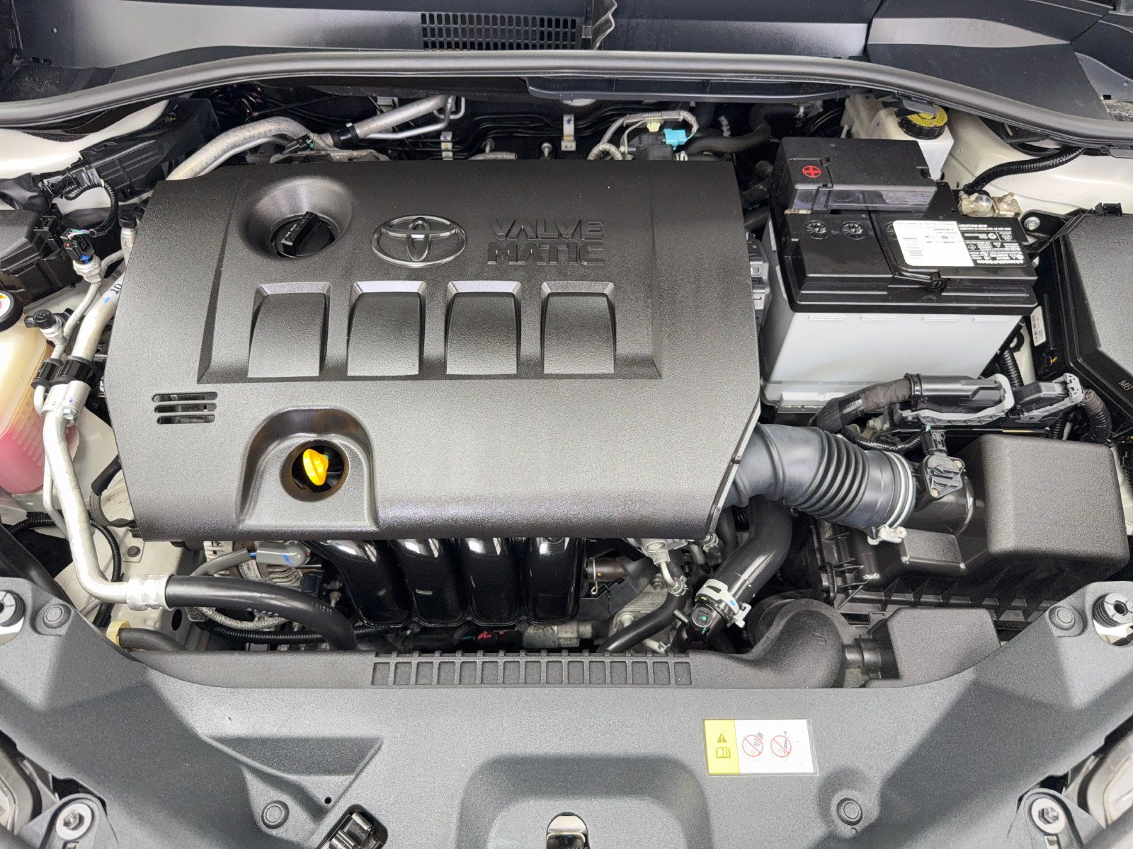 Used 2020 Toyota C-HR XLE FWD image 53