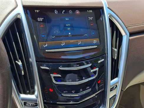 Used 2015 Cadillac SRX Luxury w/ Driver Awareness Package AWD/4WD image 17