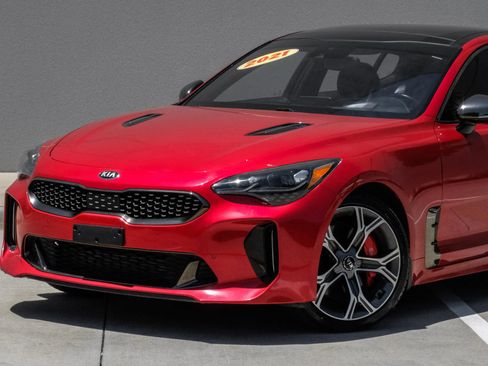 Used 2021 Kia Stinger GT2 RWD image 8
