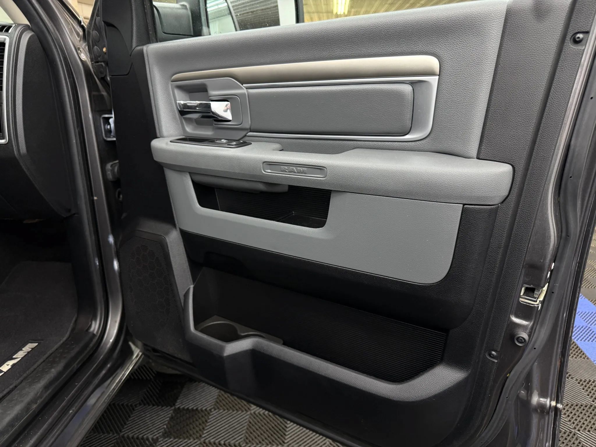 Used 2017 RAM 1500 Big Horn AWD/4WD image 5