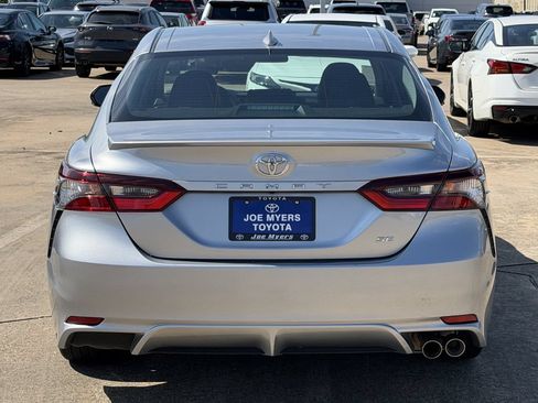 Used 2024 Toyota Camry SE FWD image 8