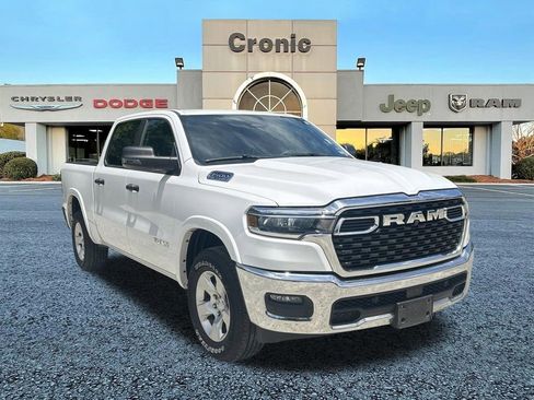 Used 2025 RAM 1500 Big Horn AWD/4WD image 1