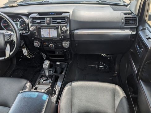 Used 2018 Toyota 4Runner TRD Off-Road Premium AWD/4WD image 31