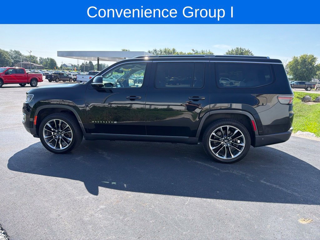 Used 2022 Jeep Wagoneer Series III w/ Premium Group I AWD/4WD image 7