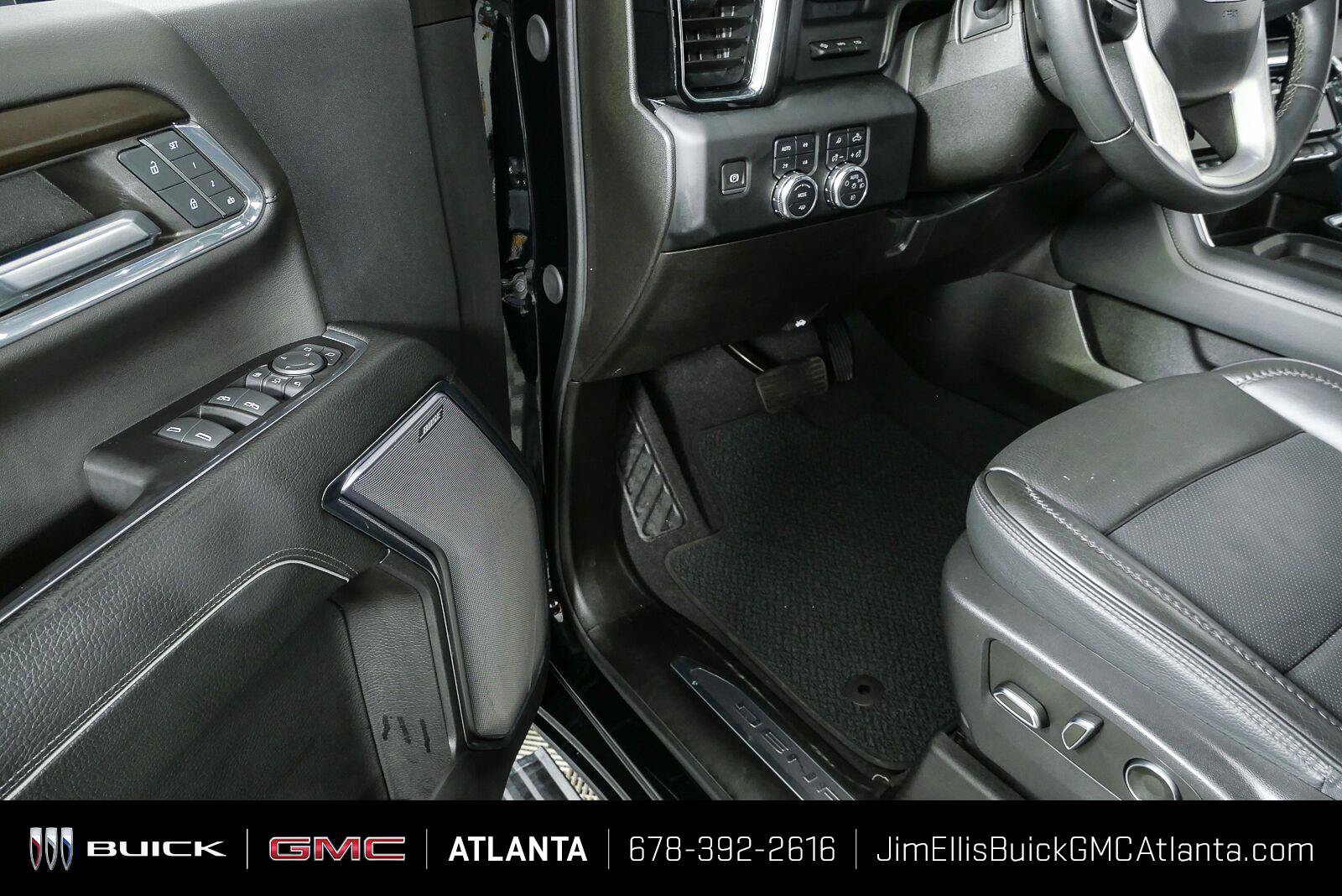 Used 2024 GMC Sierra 2500 Denali w/ Denali Reserve Package AWD/4WD image 8