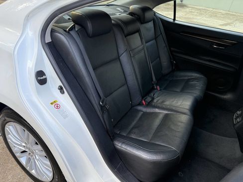 Used 2013 Lexus ES 350 w/ Luxury Pkg image 20