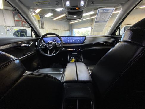 Used 2025 Buick Envision Preferred image 19