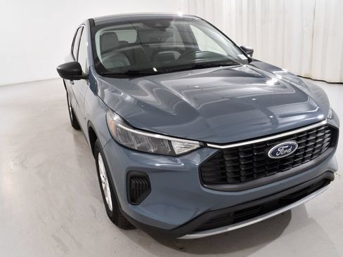 Used 2023 Ford Escape Active AWD/4WD image 4