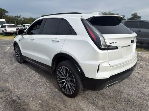 Used 2024 Cadillac XT4 Sport FWD image 3