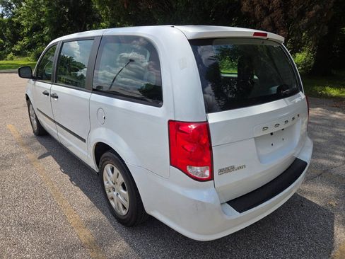 Used 2014 Dodge Grand Caravan American Value Package FWD image 5