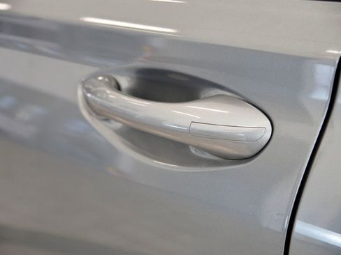 Used 2019 Hyundai Santa Fe SE image 13