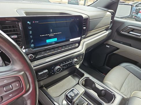 Used 2023 Chevrolet Silverado 1500 ZR2 w/ Technology Package image 16