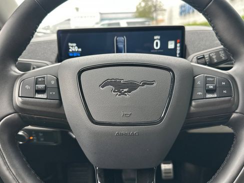 Used 2021 Ford Mustang Mach-E Premium image 24