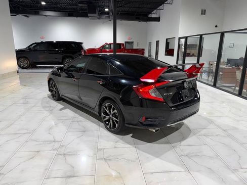 Used 2019 Honda Civic LX image 8