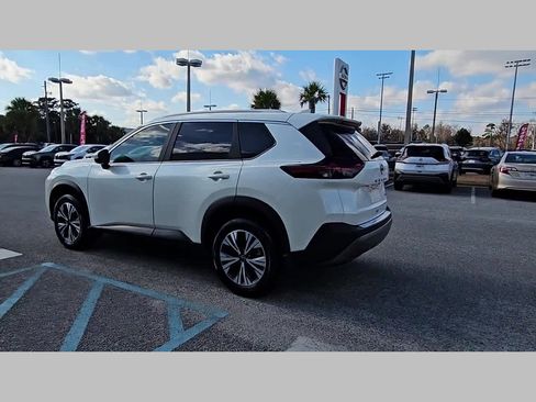 Used 2023 Nissan Rogue SV w/ SV Premium B Package image 29