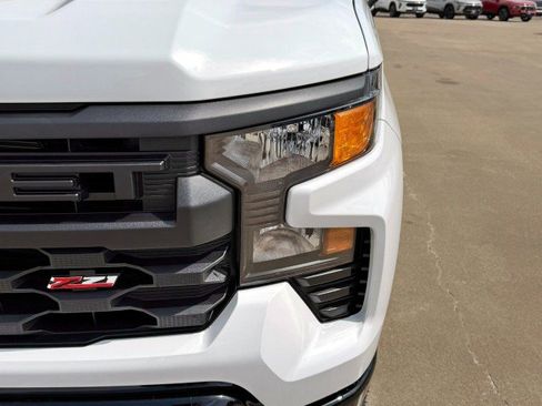 New 2026 Chevrolet Silverado 1500 Custom Trail Boss w/ LPO, Dark Essentials Package image 9