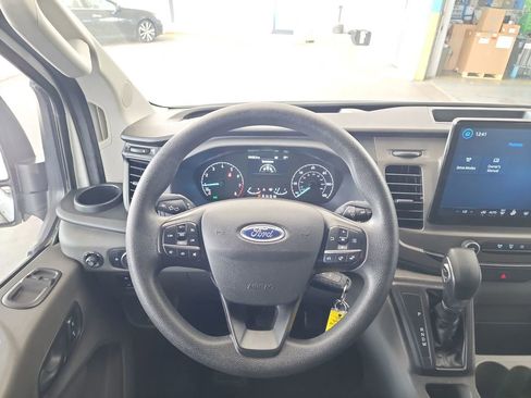 Used 2022 Ford Transit 350 XLT RWD image 18