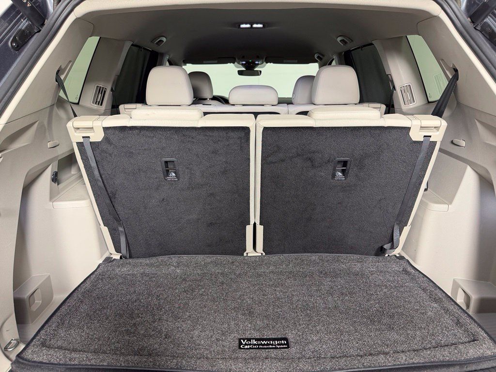 Used 2024 Volkswagen Atlas SE AWD/4WD image 20