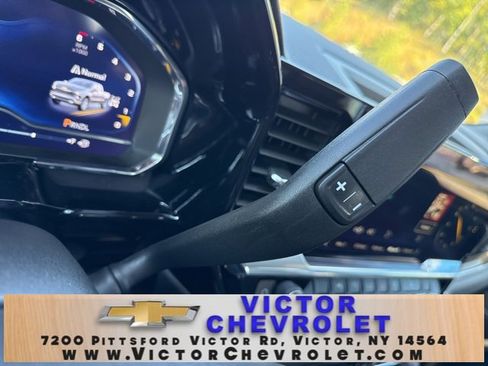 Used 2025 Chevrolet Silverado 1500 LT image 17