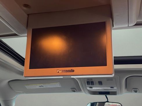 Used 2014 GMC Yukon Denali image 32