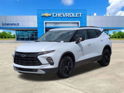 New 2026 Chevrolet Blazer LT w/ Midnight/Sport Edition FWD image 2