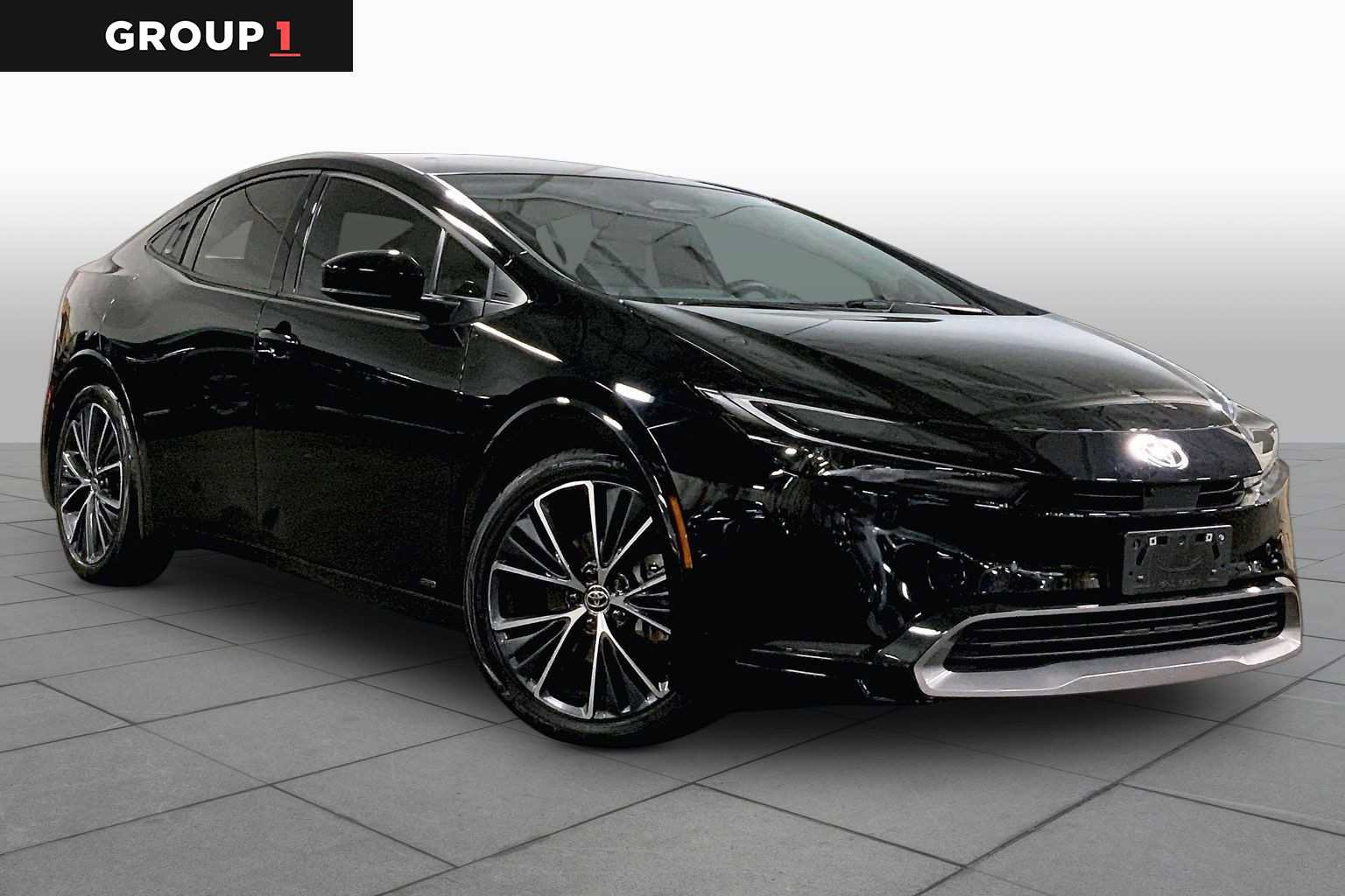 Used 2024 Toyota Prius Limited w/ Limited Premium Package AWD/4WD image 3