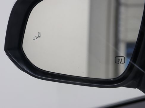 Used 2023 Toyota Highlander Limited image 23