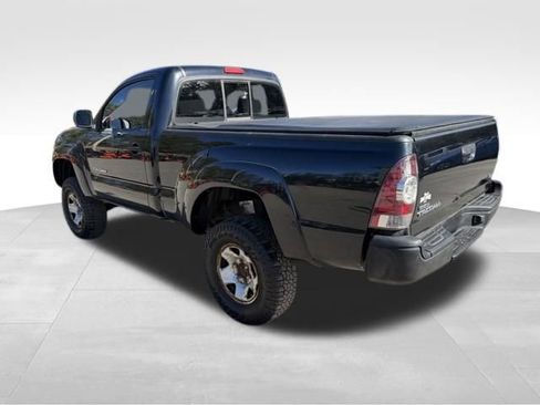 Used 2010 Toyota Tacoma 4x4 Regular Cab image 5