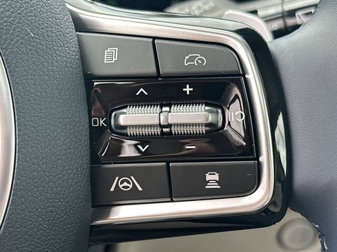 New 2026 Kia Carnival SX Prestige FWD image 25