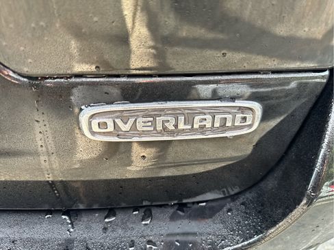 Used 2022 Jeep Grand Cherokee Overland image 7