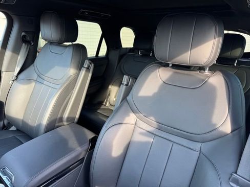 Used 2025 Land Rover Range Rover Sport Dynamic SE image 15