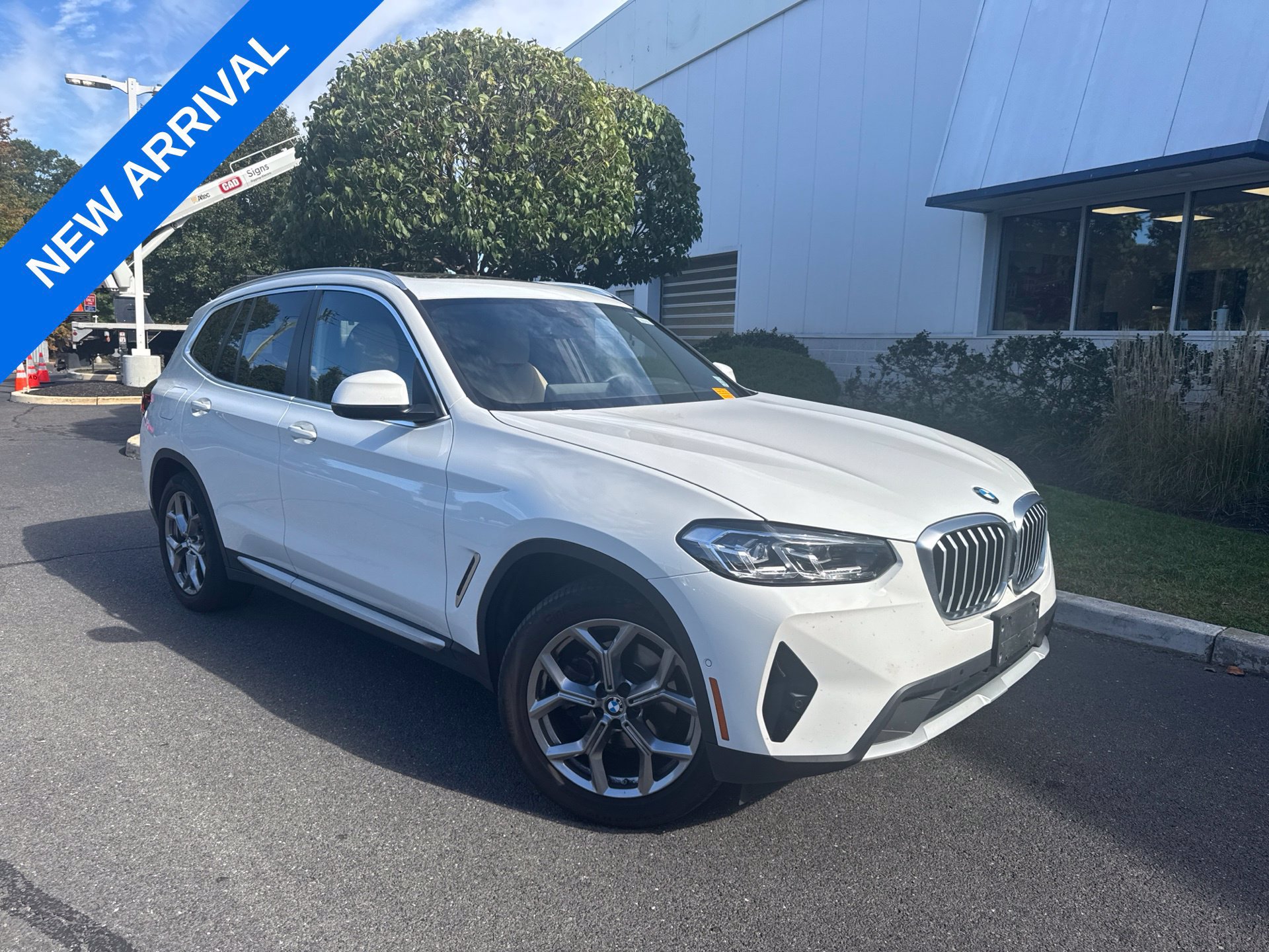 Used 2024 BMW X3 xDrive30i w/ Premium Package w/ZPA AWD/4WD image 1