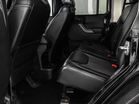 Used 2016 Jeep Wrangler Unlimited Sport AWD/4WD image 37