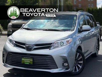 Used 2020 Toyota Sienna XLE w/ XLE Navigation Package