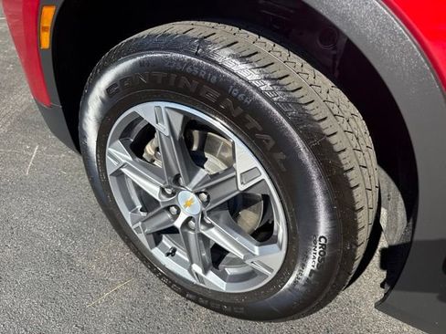 Used 2025 Chevrolet Blazer LT w/ Convenience Package FWD image 34