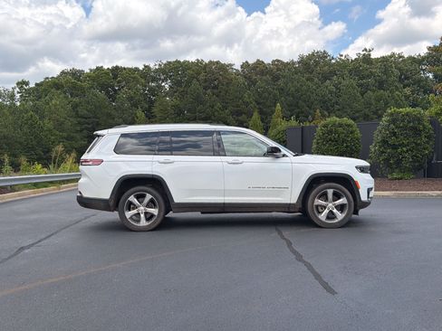 Used 2022 Jeep Grand Cherokee L Limited AWD/4WD image 5