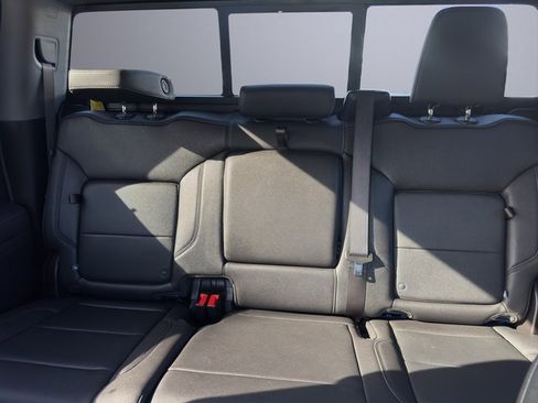 Used 2025 GMC Sierra 1500 Elevation w/ Elevation Premium Package image 21