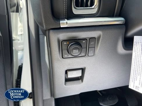 New 2026 Ford Expedition Max Platinum w/ Driver's Package AWD/4WD image 50