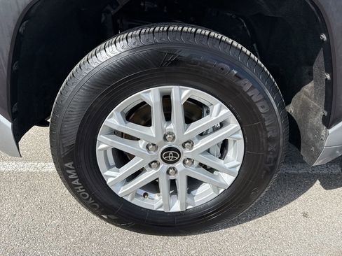 Used 2022 Toyota Tundra SR5 image 19