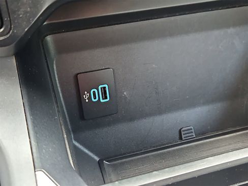 Used 2024 Ford F350 XLT image 31