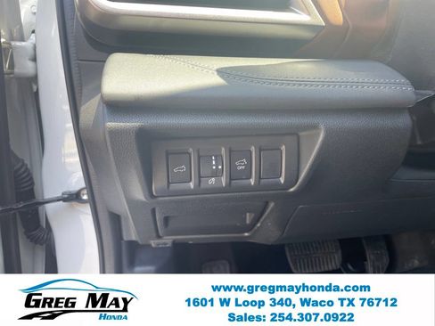 Used 2025 Subaru Outback Touring XT AWD/4WD image 15