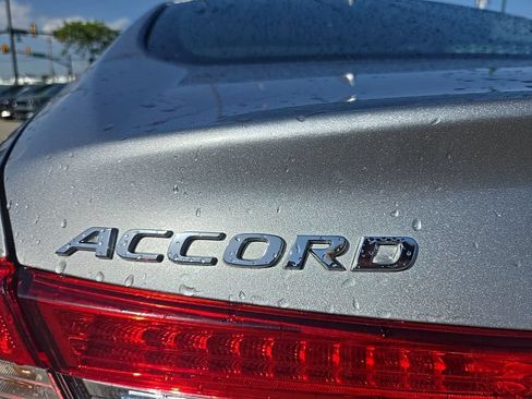 Used 2019 Honda Accord EX-L image 5