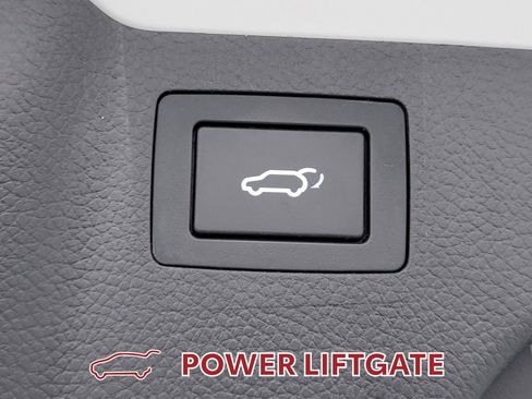 Used 2018 Hyundai Santa Fe Sport FWD image 35