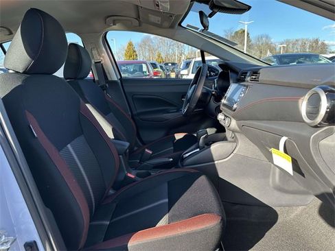 New 2025 Nissan Versa SR w/ Trunk Package image 10