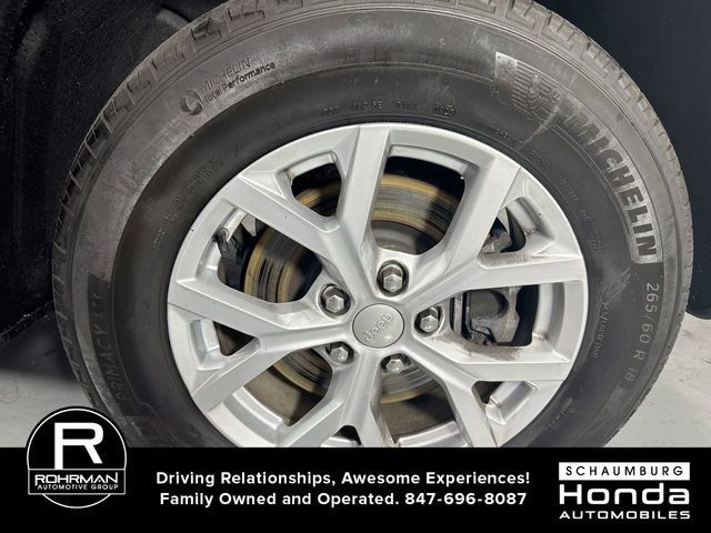 Used 2023 Jeep Grand Cherokee L Limited AWD/4WD image 6